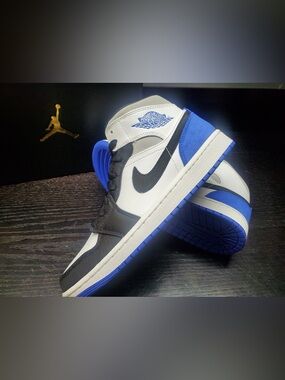 🆕 Nike Air Jordan 1 Royal Black Toe special edition